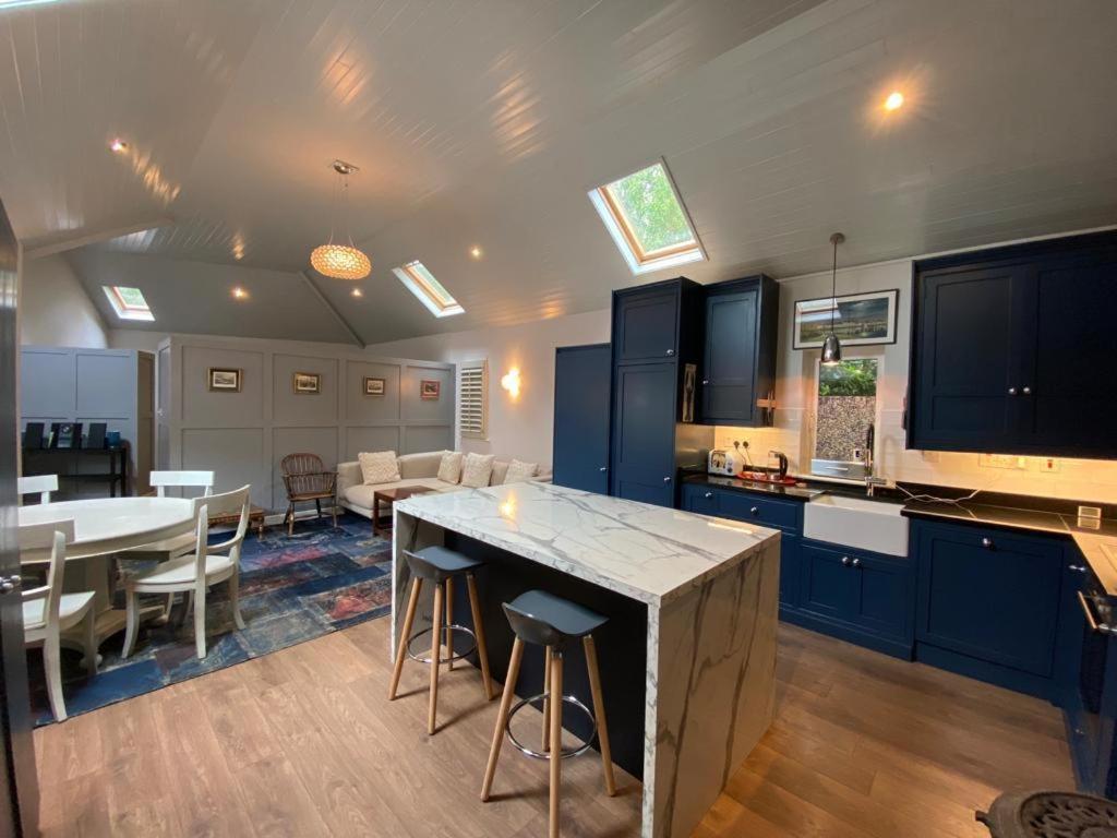 オーターアードGem In Connemara Flatアパートメント エクステリア 写真